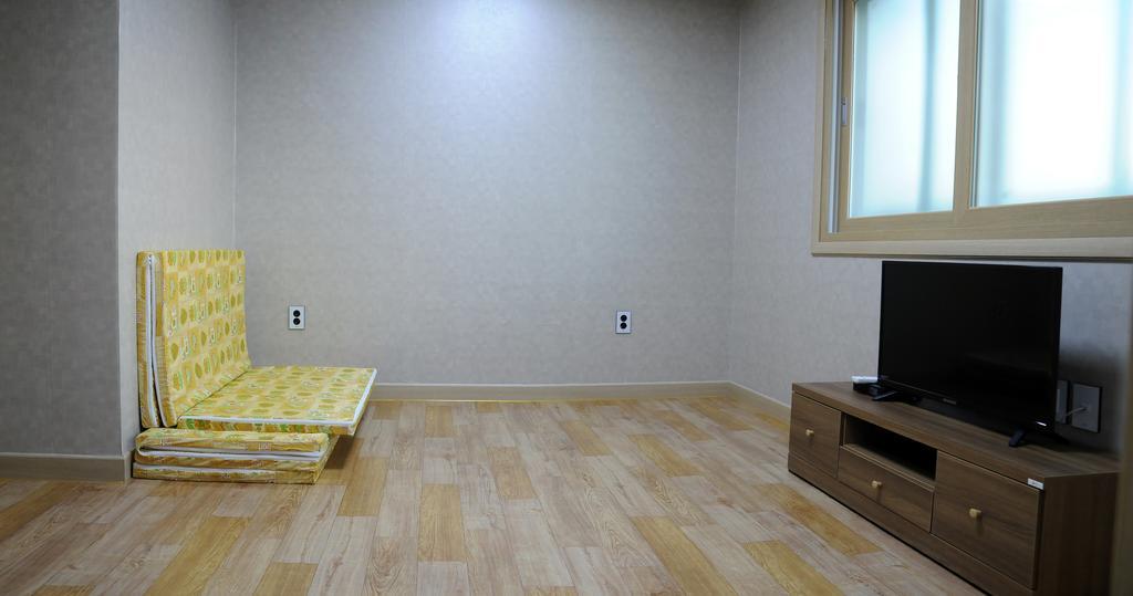 The 1St Andong Hostel Esterno foto
