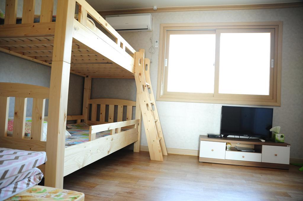 The 1St Andong Hostel Esterno foto